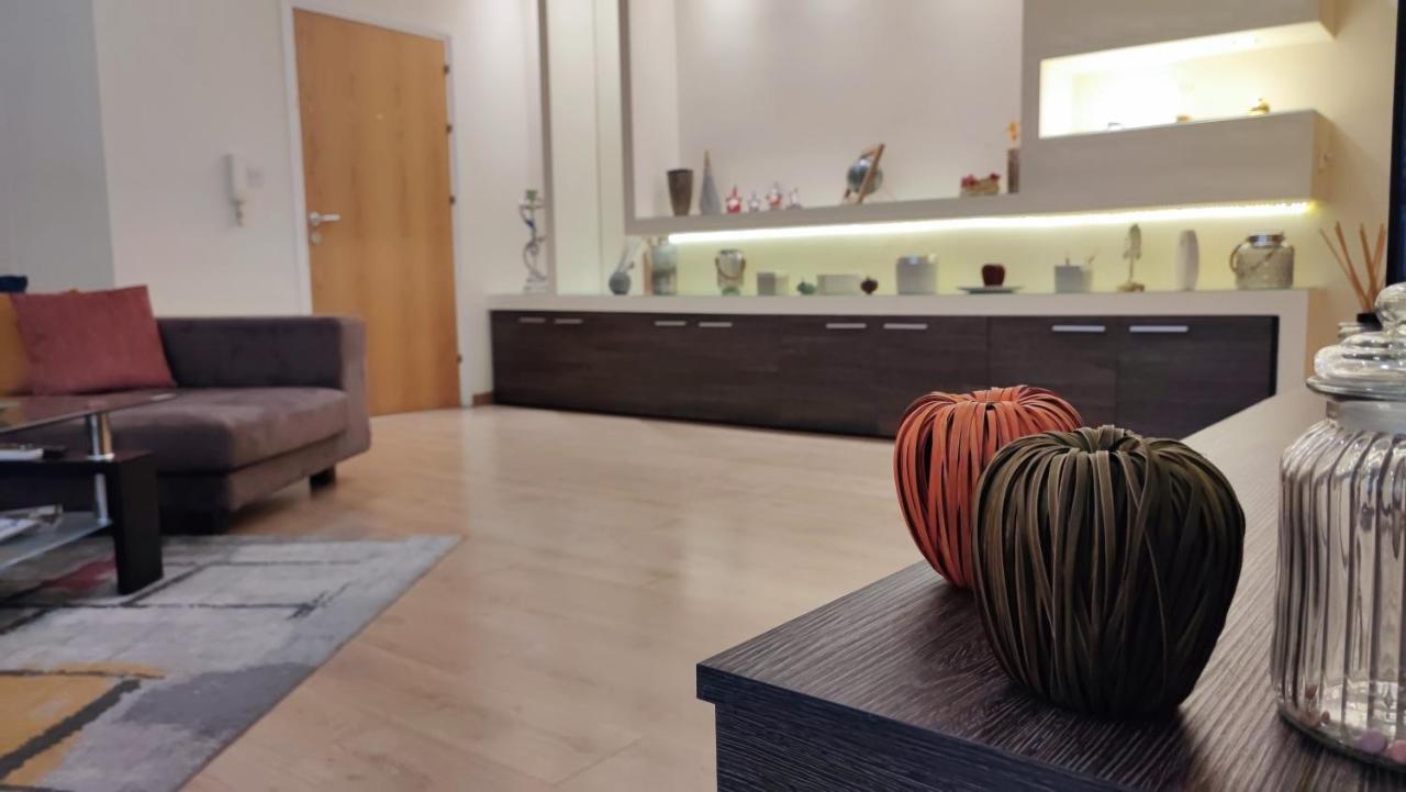 Isabella Modern Flat City Center Nicosia Exterior photo